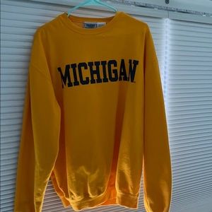 Michigan pullover